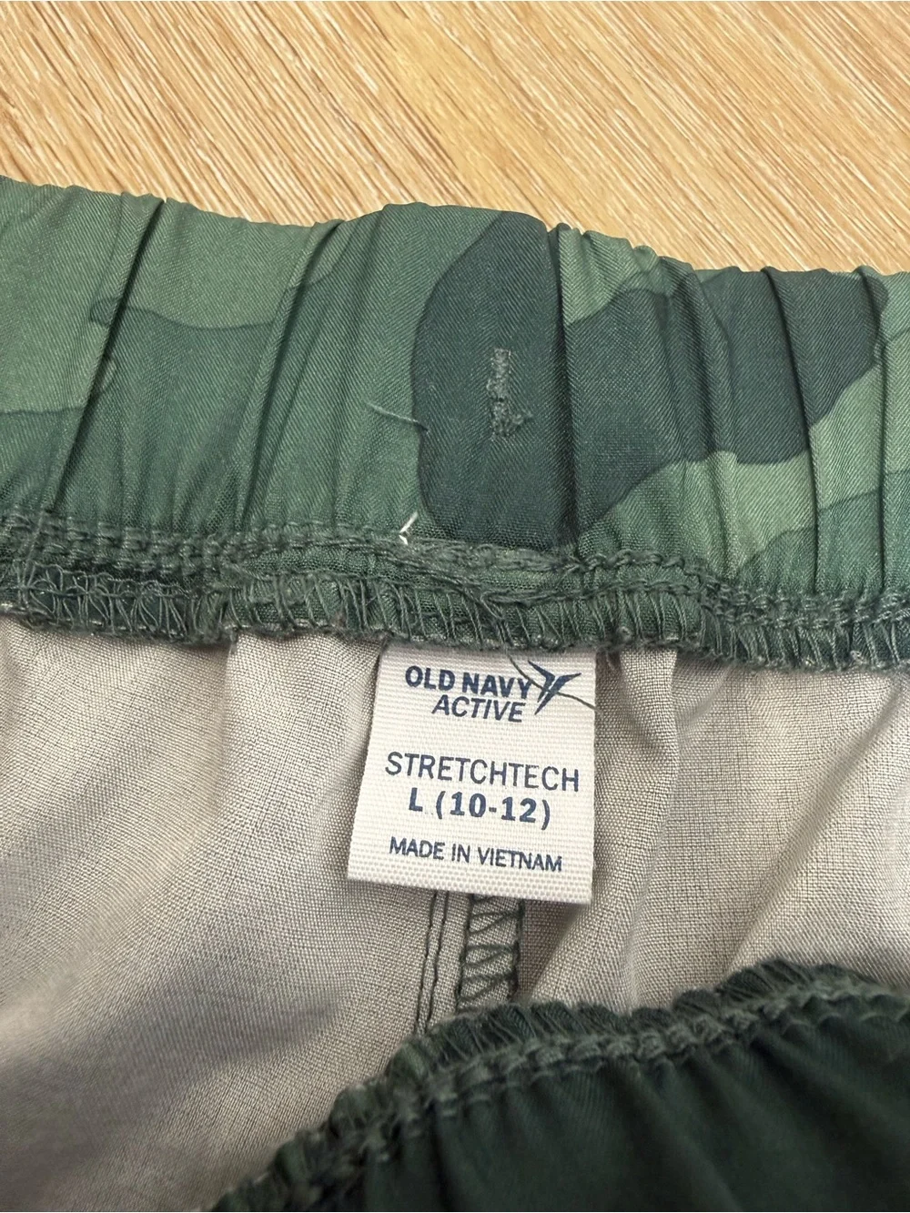 Old Navy Kids Green Camo Joggers Girls L 10-12 Like New Stretchtech